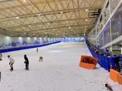 -乔波室内滑雪场