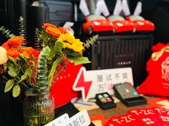 -TESLA 特斯拉(上海太古汇体验店)