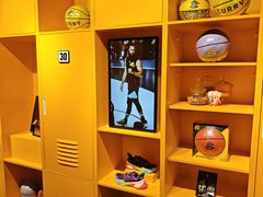 -UNDER ARMOUR(淮海755店)