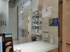 -福奈特洗衣·洗鞋·奢侈品护理(苏河湾店)