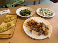 -关东小磨东北菜(上海长风大悦城店)