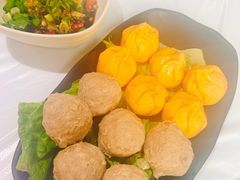 -鲜入围煮花胶鸡海鲜火锅