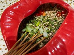 -小董哥烤串·爆汁大油边(故宫店)