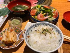 -肉魁屋·烧肉·烧鸟·酒场(高新店)