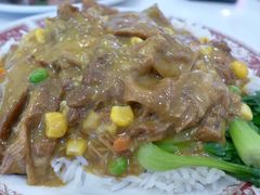 咖喱牛腩饭-楓林餅屋