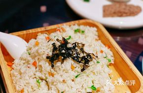 Rooster Crowing Fragrant Toon Stir-Fried Rice