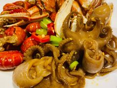 捞汁小海鲜-马路牙子地桌烤肉(工体店)