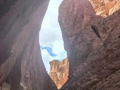 -天山神秘大峡谷