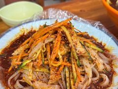 凉皮-不起眼麻辣烫凉皮店