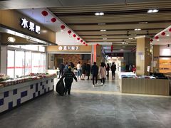 -八仙台服务区-停车场