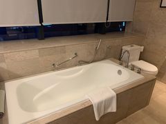 -上海龙之梦万丽酒店