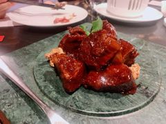苹果木烟熏小牛肉-三利音·东方司宴(外滩店)