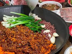 -沸炉重庆老火锅(军事博物馆店)