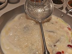 -左庭右院鲜牛肉火锅(金山万达店)