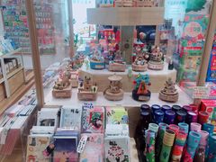 -猫的天空之城概念书店(印象城购物中心店)