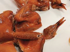 秘制乳鸽-千灯盛汇·头牌粤菜(致越优城店)