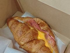 -星巴克臻选(周浦万达店)