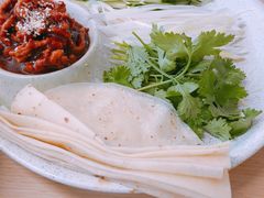 -关东小磨东北菜(上海长风大悦城店)