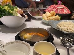 -泓炙颐凤鲜海鲜火锅料理(桐乡店)