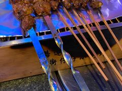 -路边边地标烧烤·川菜·小龙虾·音乐酒馆(良乡长虹店)