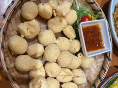 -老滇山寨•云南特色菜•地方菜•民族风情歌舞表演(金碧店)