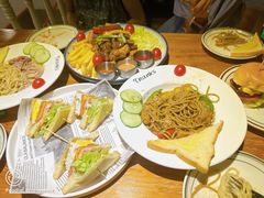 -Thanks美式餐厅(汉堡咖啡店)