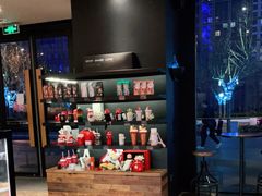 零售区-星巴克臻选(上海长风大悦城店)