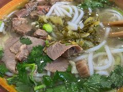 -花溪牛肉粉(八鸽岩店)