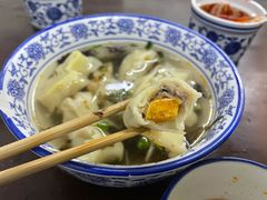 高邮咸蛋黄鲜肉特大馄饨-方老大馄饨(抚宁巷店)