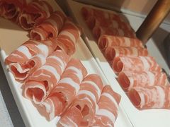 -海底捞火锅(新松江路生日主题店)