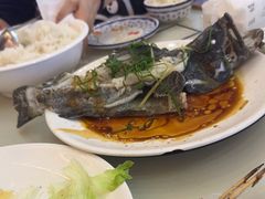 -覃记海鲜美食餐厅