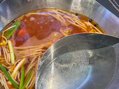 -由衷贵州酸汤牛肉火锅(新桥店)