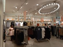 -H&M(天一广场店)
