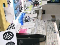 -诺柯视眼镜-蔡司依视路官方工厂店(淞南一店)