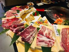 -虎焱炭火烧肉