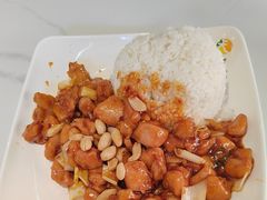 宫保鸡丁盖饭-护国寺小吃(新街口店)