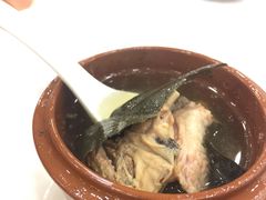 荷叶猪肉汤-宜宾海鲜酒家·三十年老字号