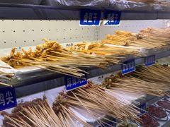 小郡肝串串香-两三事小郡肝串串香火锅(桂庙店)