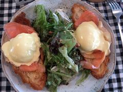 -ROAST coffee & eatery