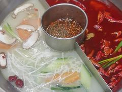 -佬土鹅肠火锅(解放路店)