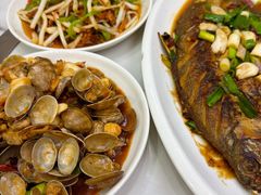 -丹水桥地锅鱼·翘嘴鲌·地方特色全鱼宴(丹江口大坝店)