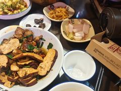 -富正毅三下锅·湘西韵味(天门山索道店)