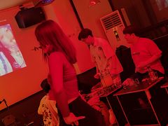 -Mx.cocktail bar