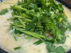 -肥汁米蘭香港米线(定西路店)
