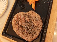 -必胜客(砂之船中东奥莱店)