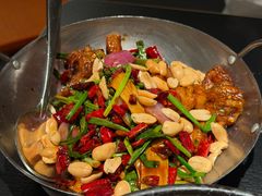 干锅宫煲牛蛙-珍宝海鲜JUMBO Seafood(北京SKP店)