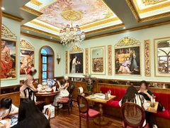 -秘密旅行Bonjour(黑金冠 江南西店)