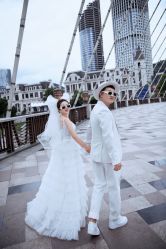 -芭莎视觉婚纱摄影(花溪店)