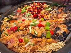 -鸣记脆皮烤鱼(三八广场店)