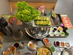 -围炉肉舍•炭烤活鳗•丹东海鲜烤肉(步行街店)